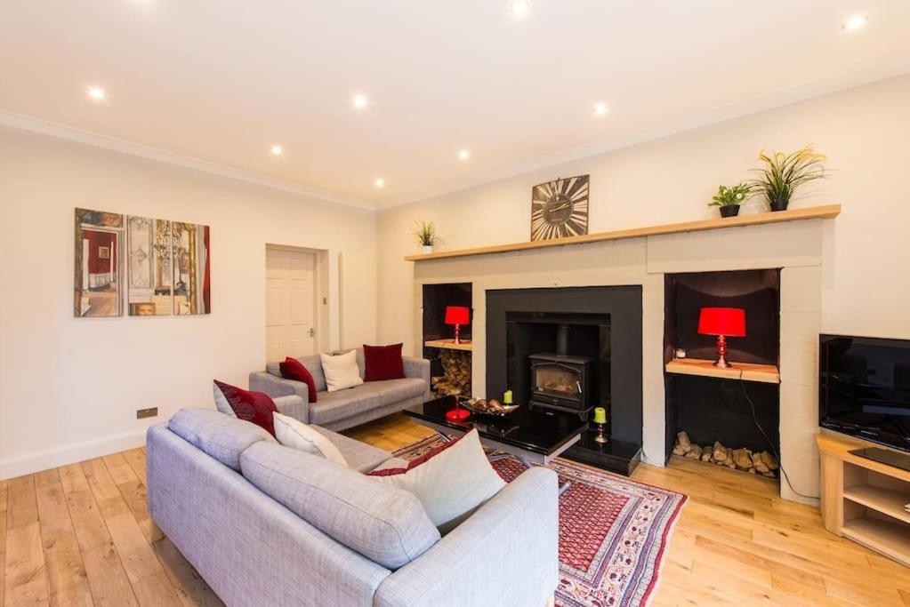 Self Catering , City Centre Apartment With Parking 에든버러 외부 사진