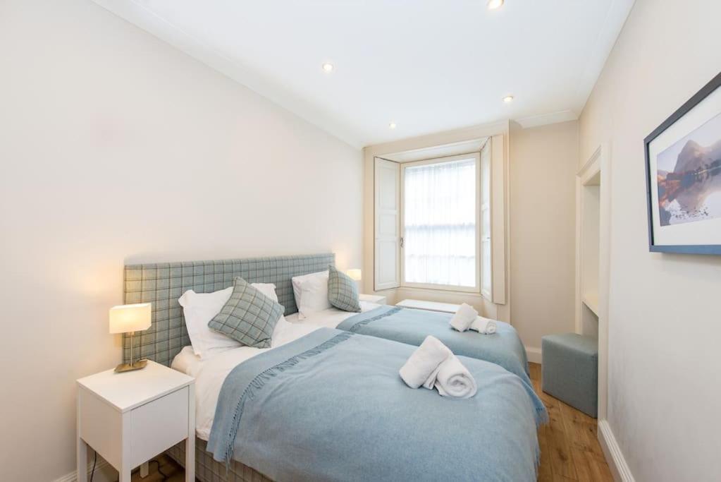 Self Catering , City Centre Apartment With Parking 에든버러 외부 사진