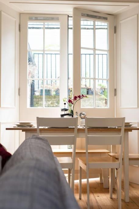 Self Catering , City Centre Apartment With Parking 에든버러 외부 사진